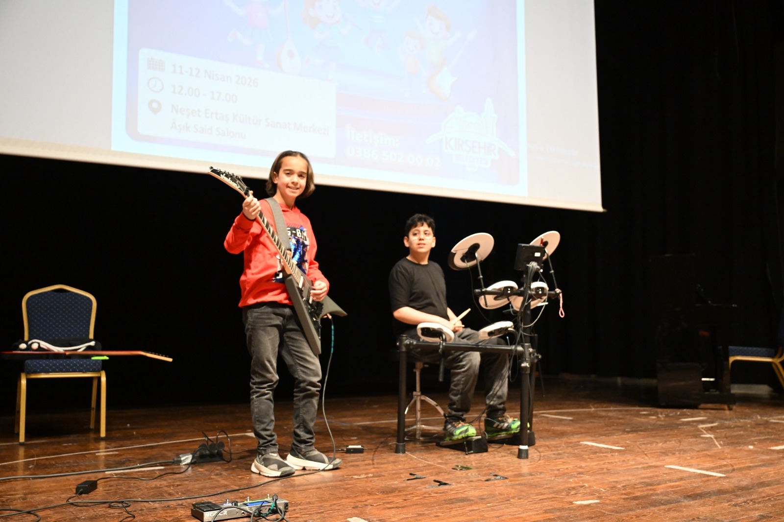 ŞEHRİN YILDIZI SENSİN TEMALI YETENEK YARIŞMASI SEÇMELERİ YAPILDI