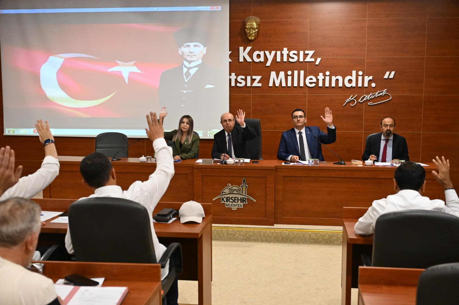 BELEDİYE MECLİSİ AĞUSTOS AYI TOPLANTISINDA KOMİSYON SEÇİMLERİ YAPILDI
